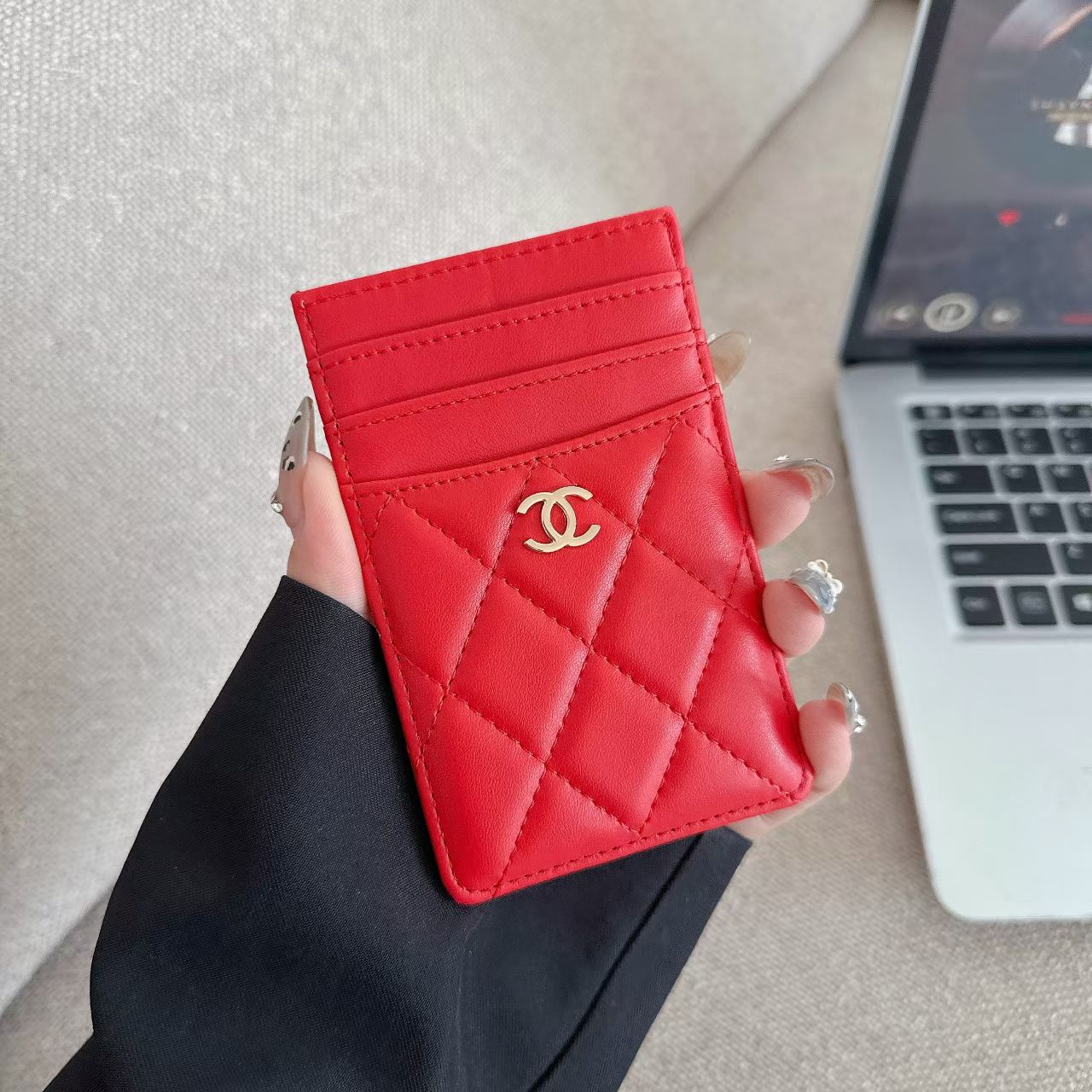 Chanel Quilted Slim Card Holder with Gold CC Logo – Multi-Slot Card Case