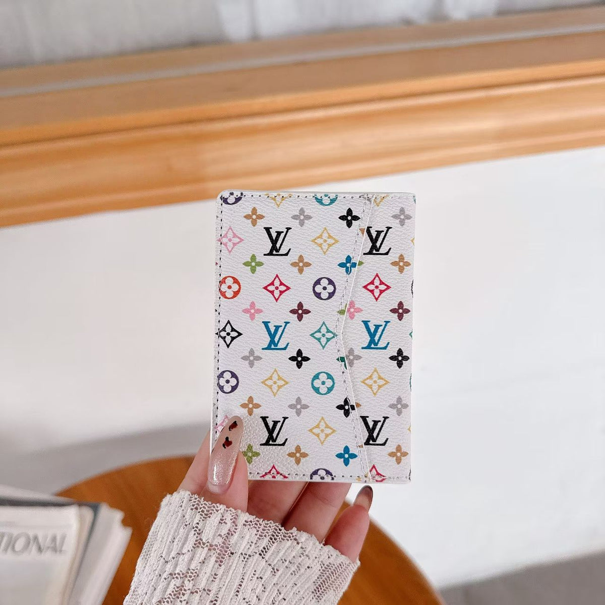 Louis Vuitton & Gucci Monogram Bifold Card Holder – Slim Designer Card Wallet