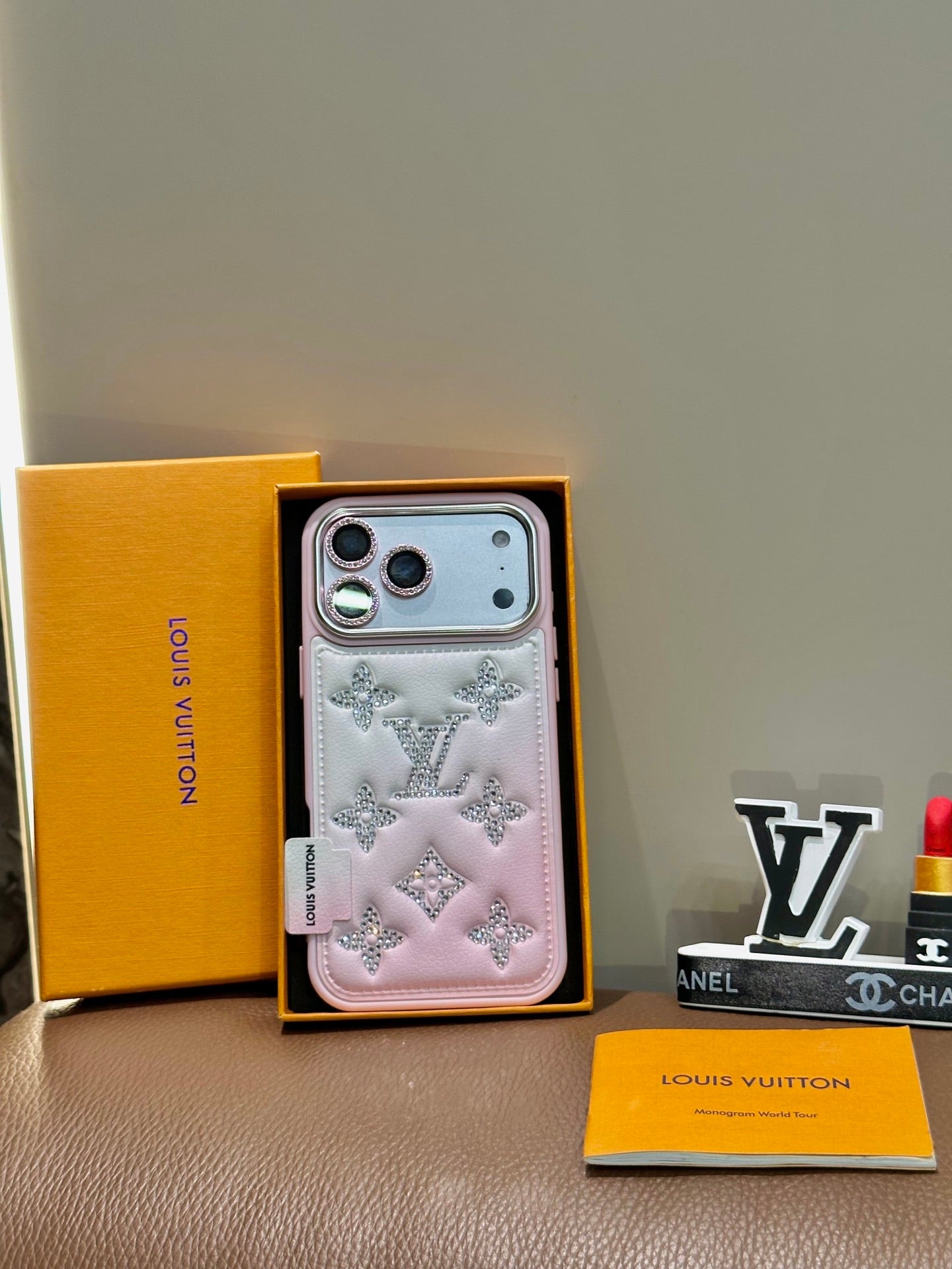 Louis Vuitton Crystal Monogram Gradient iPhone Case – iPhone 13 to 17 Pro Max