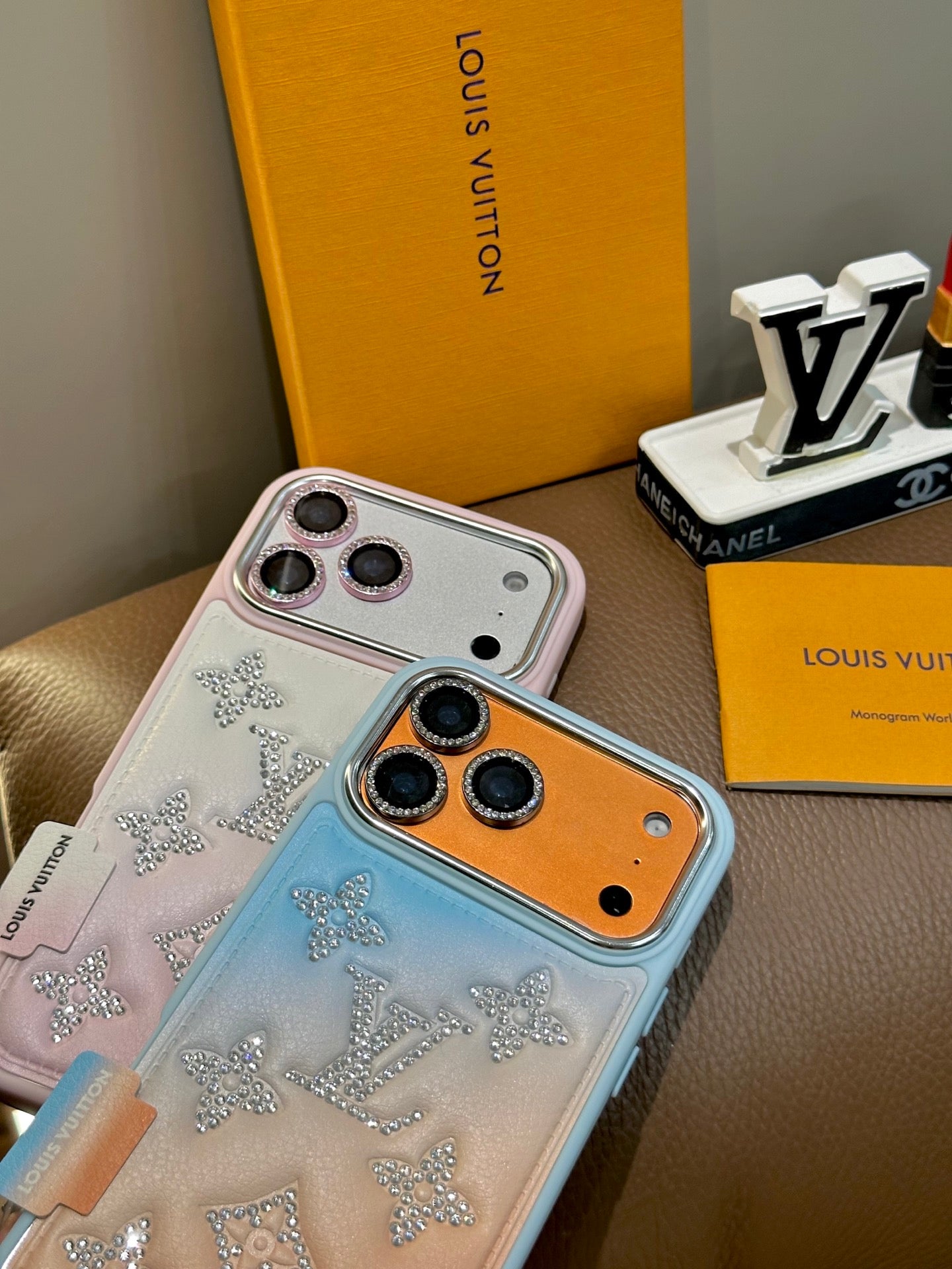 Louis Vuitton Crystal Monogram Gradient iPhone Case – iPhone 13 to 17 Pro Max