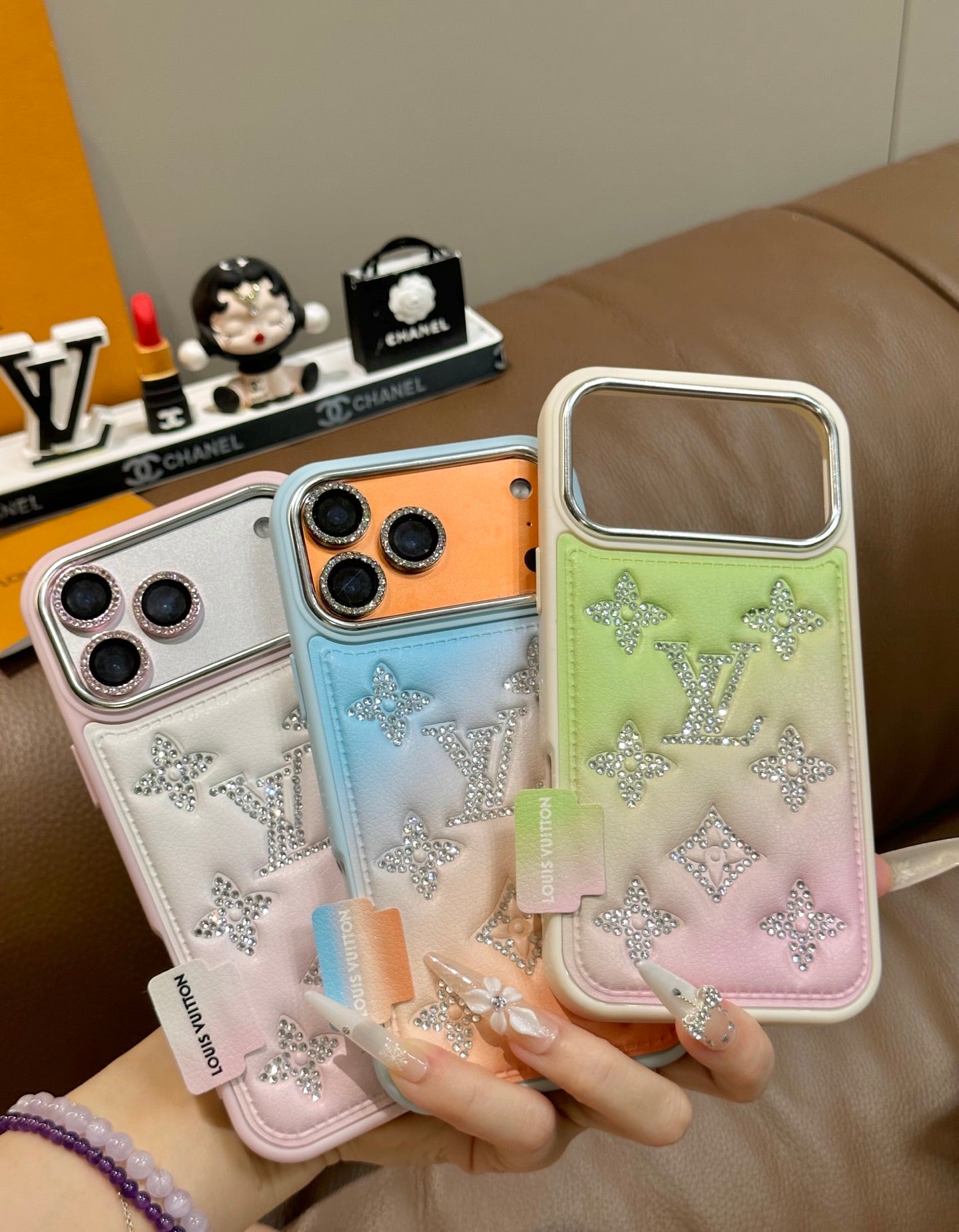 Louis Vuitton Crystal Monogram Gradient iPhone Case – iPhone 13 to 17 Pro Max