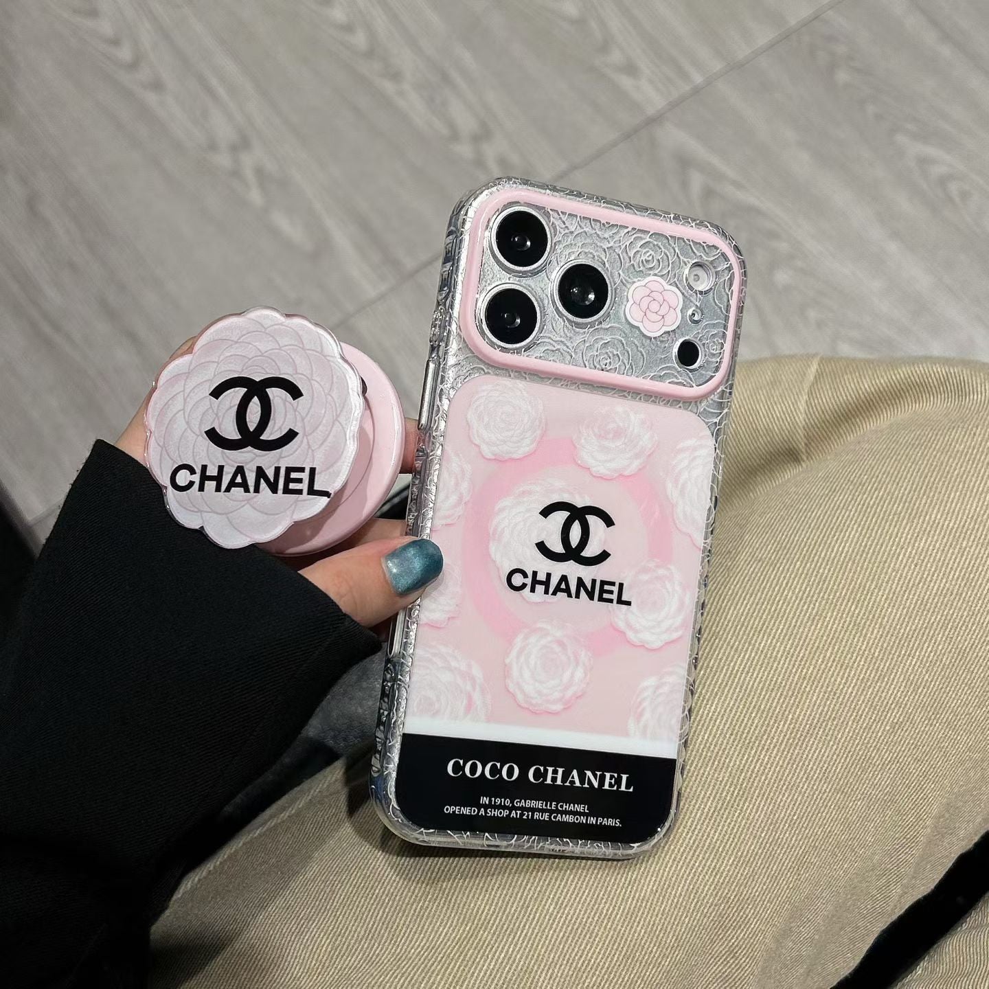Chanel Camellia MagSafe iPhone Case with Flower Grip Stand – iPhone 15 to 17 Pro Max