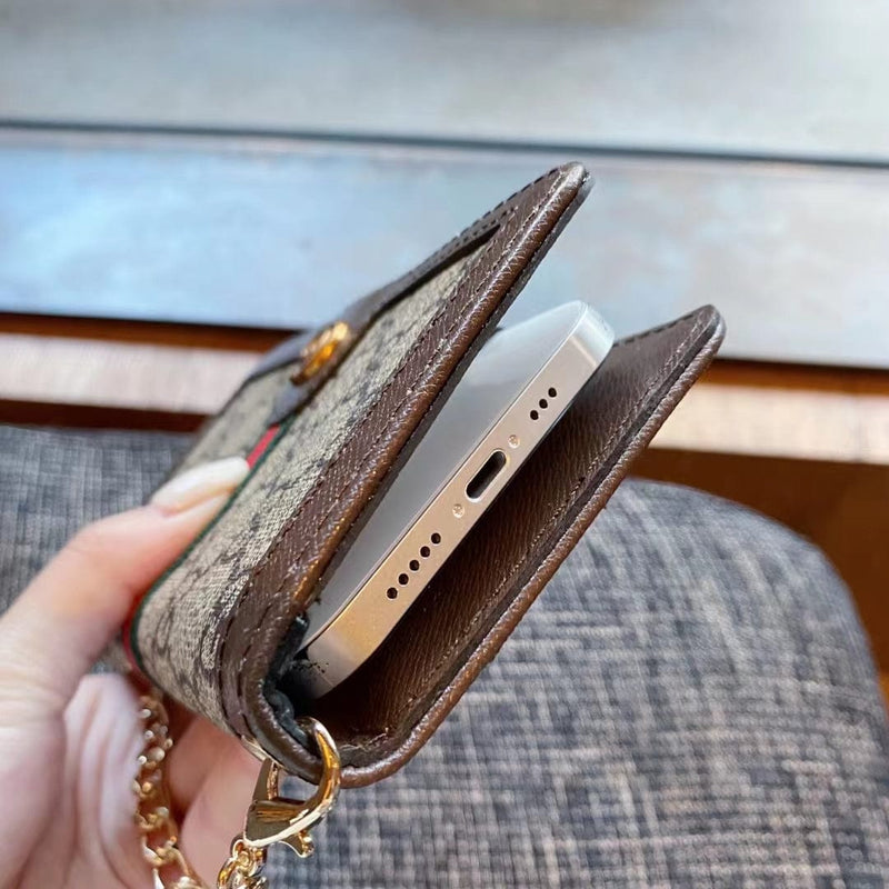 HE Gucci Essential Carry: The All-in-One iPhone 15 Case-Wallet