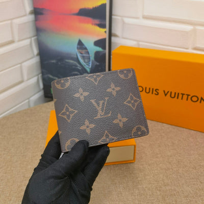 HypedEffect Black Leather Louis Vuitton Wallet With Gray Monogram