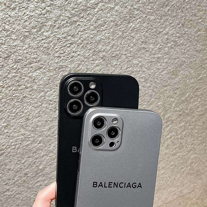 HypedEffect Black & SiLouis Vuittoner Balenciaga iPhone Cover