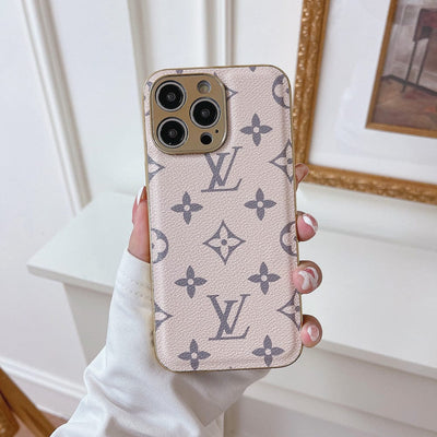 HypedEffect Iconic Louis Vuitton iPhone Cases - Timeless Luxury for iPhone 11, 12, 13, and 14 Pro Max