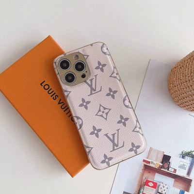 HypedEffect Iconic Louis Vuitton iPhone Cases - Timeless Luxury for iPhone 11, 12, 13, and 14 Pro Max