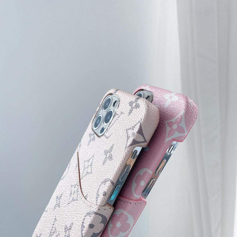 HypedEffect Leather Louis Vuitton Phone Case for iPhone 15