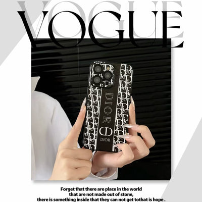 HypedEffect LLC Luxurious iPhone 15 Cover