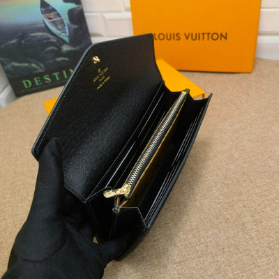 HypedEffect Louis Vuitton Brown Monogram Leather Wallet