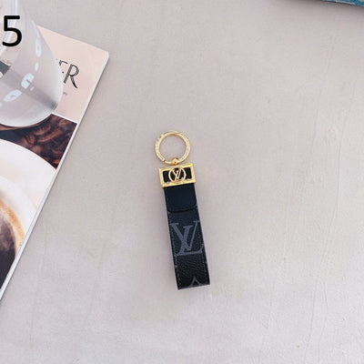 HypedEffect Louis Vuitton Keychain With Golden Keyring