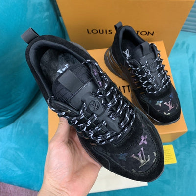 HypedEffect Louis Vuitton Lightweight Black Sneakers