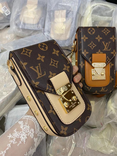 HypedEffect Louis Vuitton Lv Phone Pouch Bags For Mobile Phones 6.7 Inch