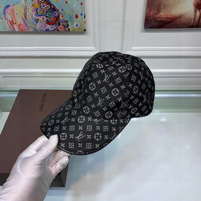 HypedEffect Louis Vuitton Monogram Patterned Black Cap - Classic LV Style Cap