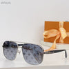 HypedEffect Louis Vuitton Square Sunglasses - Advanced Eye Protection
