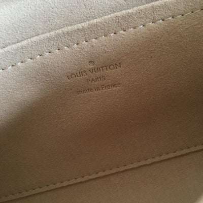 HypedEffect Louis Vuitton Wallet classic Monogram