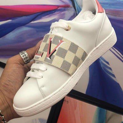 HypedEffect Louis Vuitton White Leather Sneakers