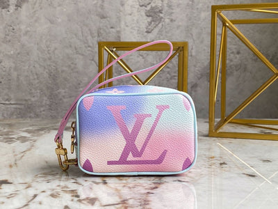 HypedEffect Luxurious Bag for Makeup Storage | Gucci Makeup Bag