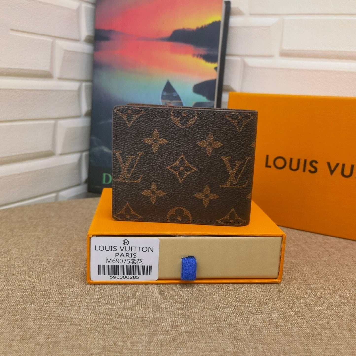 HypedEffects Black Leather louis vuitton Wallet With Gray Monogram