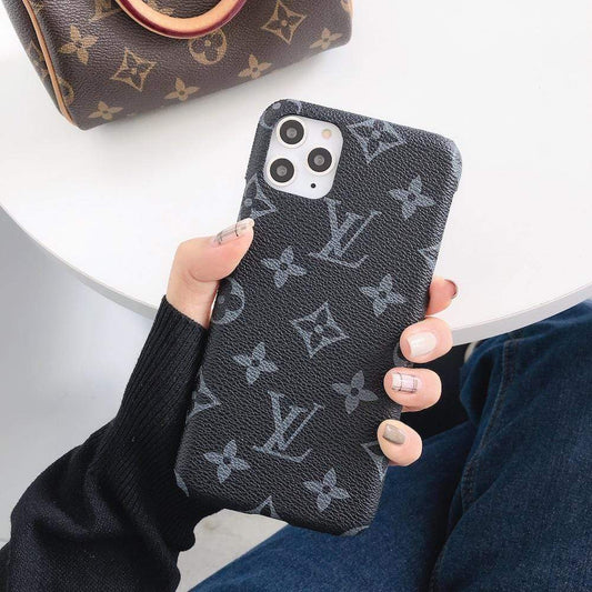 HypedEffects louis vuitton And gucci Iphone 17 Case