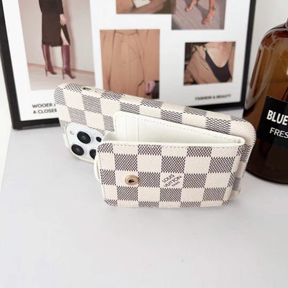HypedEffects louis vuitton iPhone 17 Case with Wallet: A Fusion of Luxury and Functionality