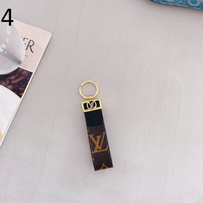 HypedEffects louis vuitton Keychain With Golden Keyring