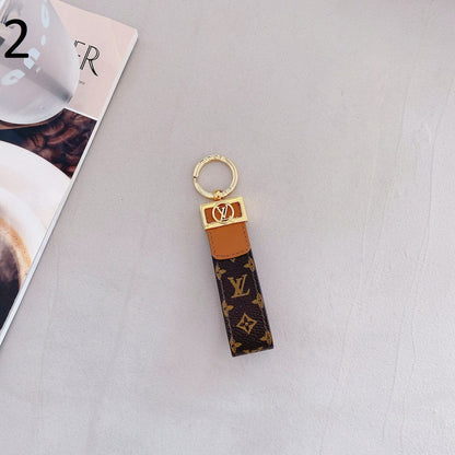 HypedEffects louis vuitton Keychain With Golden Keyring